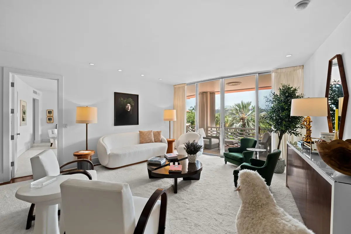 10-web-or-mls-A7405732 at 315 S Lake Drive 3d, Palm Beach