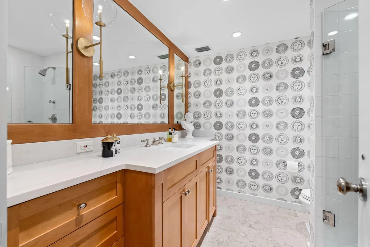26-web-or-mls-A7405677 at 315 S Lake Drive 3d, Palm Beach