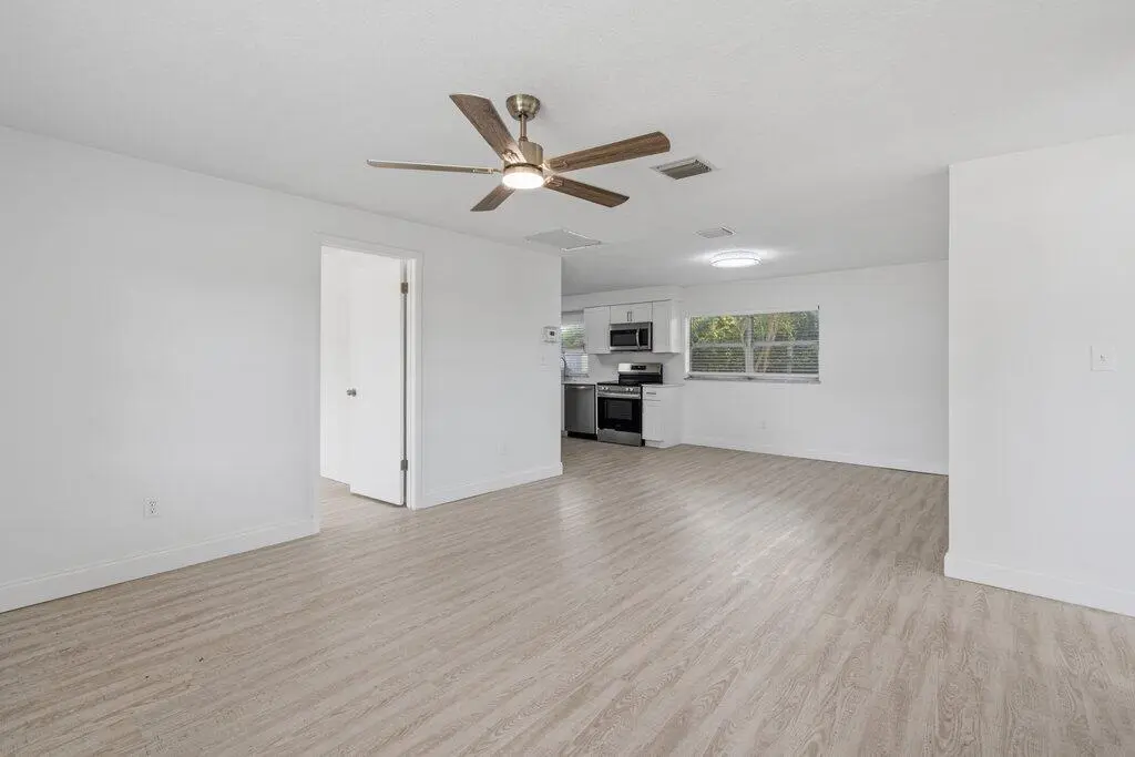 DSC09249.jpg-SMALL at 311 Essex Drive, Fort Pierce