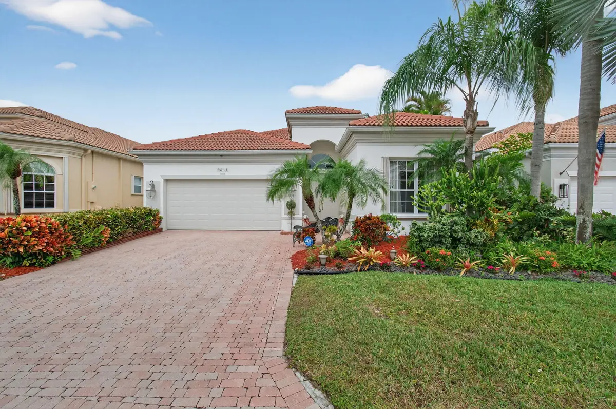 Front view at 7035 Vivaldi Lane, Delray Beach