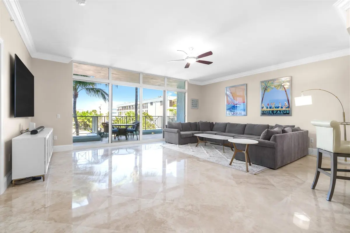Spacious Living Room at 701 SE 21st Avenue 304, Deerfield Beach