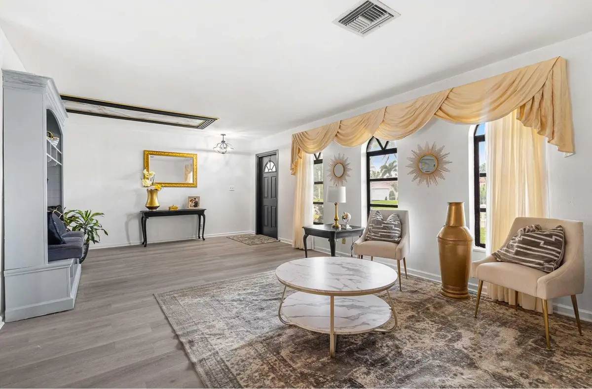 Living at 8548 NW 24th Court, Coral Springs