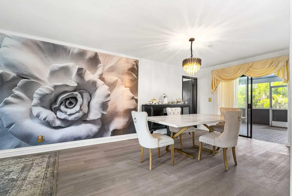 Dining at 8548 NW 24th Court, Coral Springs