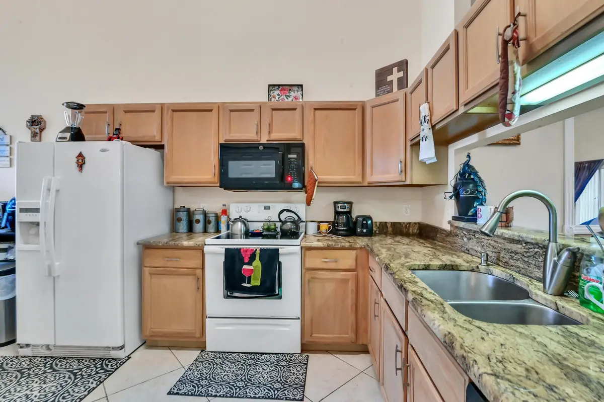 11 Kitchen 01 at 8072 Key West Lane, Boynton Beach