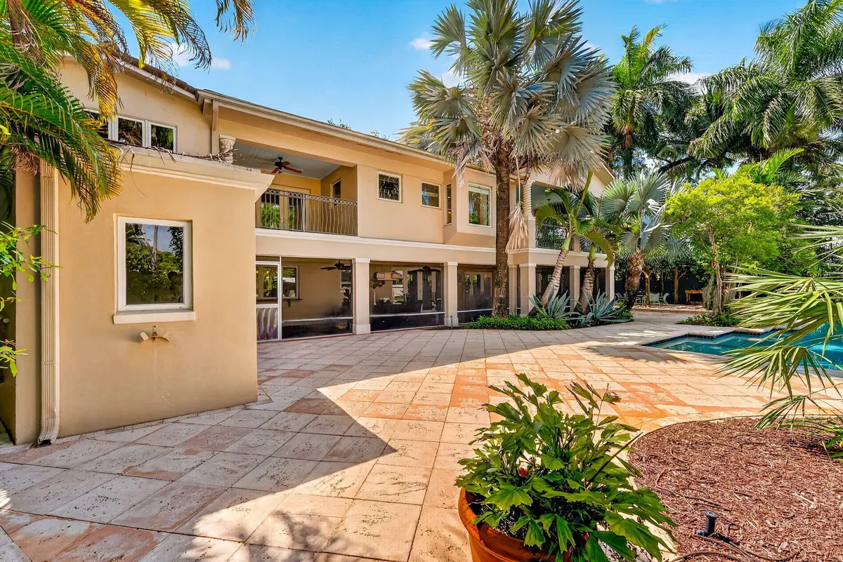 13-web-or-mls-DSC00586 at 829 COCONUT Drive, Fort Lauderdale