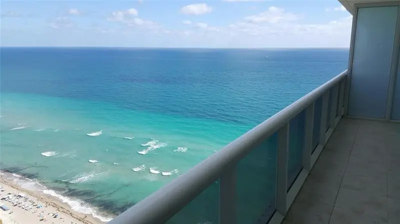 Balcony at 1830 S Ocean Drive 3210, Hallandale Beach