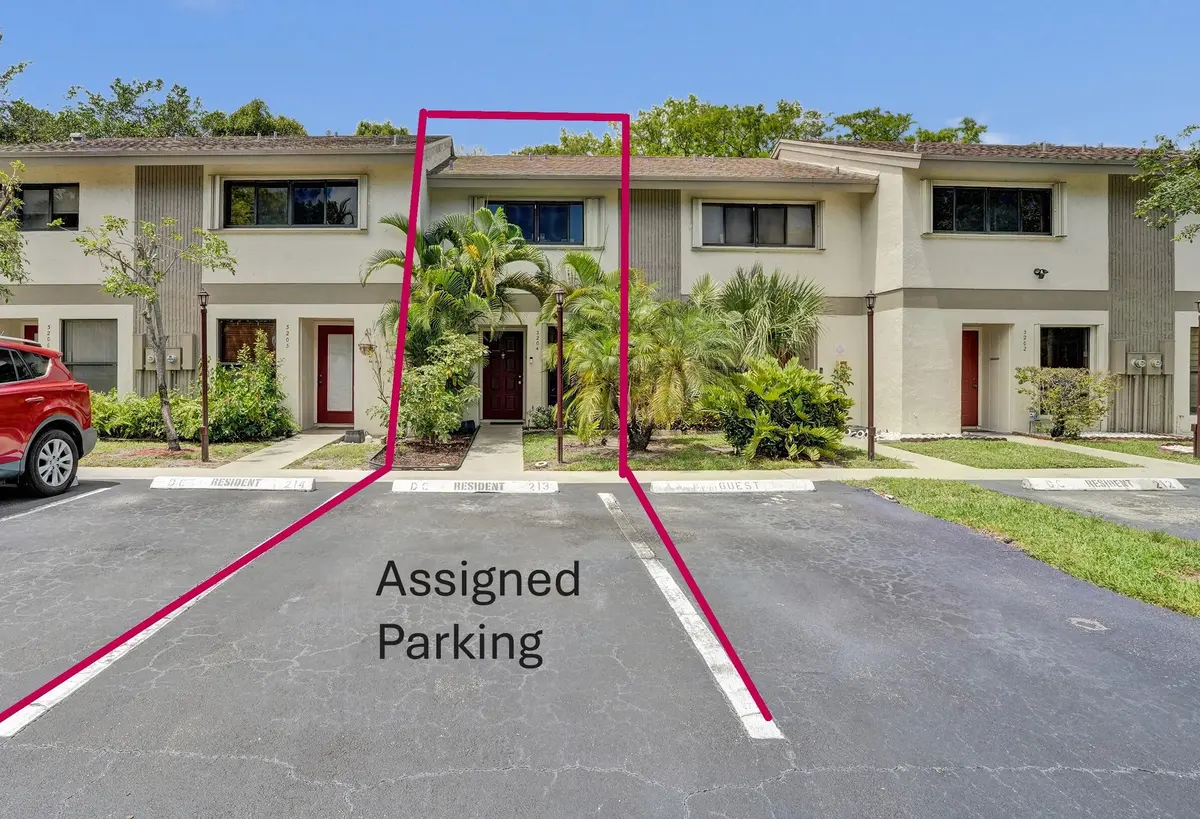 DSC00931 1 at 3028 S Oakland Forest Drive 3204, Oakland Park