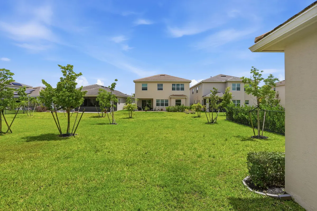 4-web-or-mls-0E2A6016 at 5572 Liberty Lane, Westlake