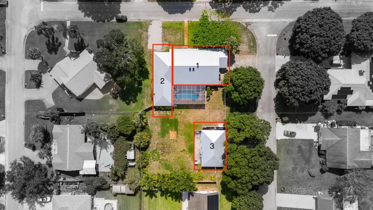 drone unit photo at 1616 SW 20th St Street, Vero Beach