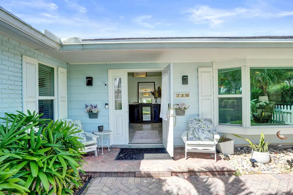 DSC08090 at 710 NW 1st Avenue, Delray Beach