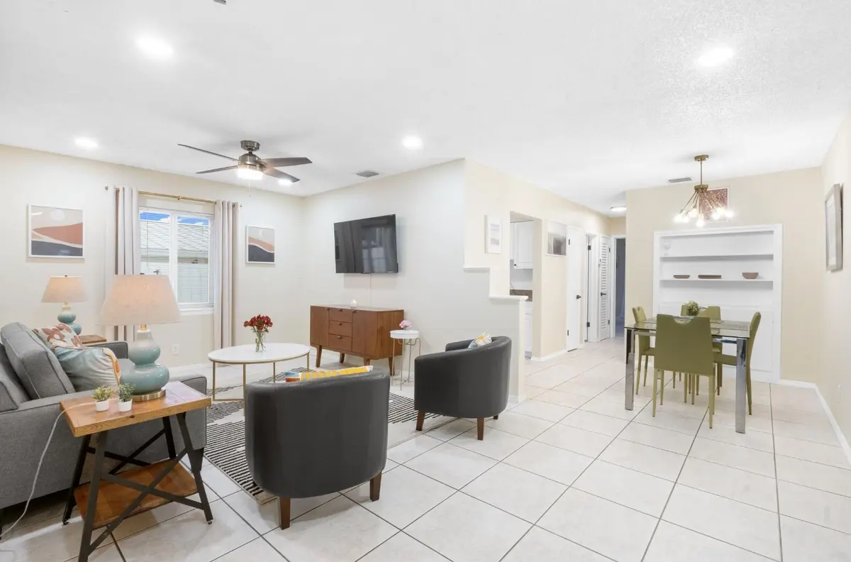 2 Bed / 2 Bath - Living Room at 1539-1541 NE 15th Avenue, Fort Lauderdale