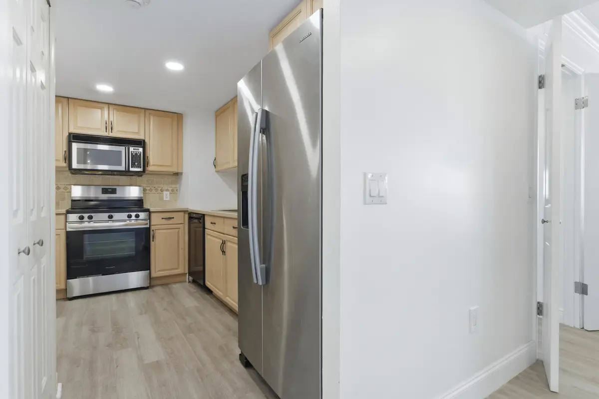 Stainless & black appliances at 5600 N Flagler Drive 1605, West Palm Beach