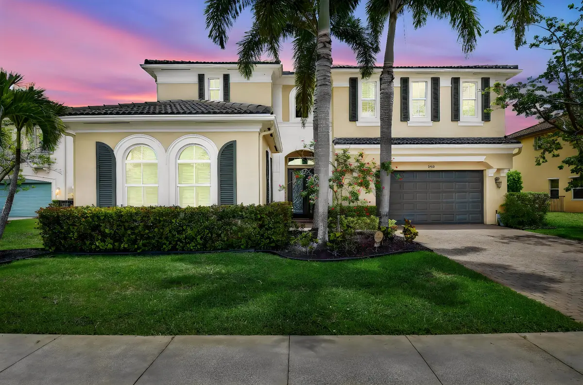 3-web-or-mls-DSC_8136 day to dusk at 2540 Vicara Court, Royal Palm Beach