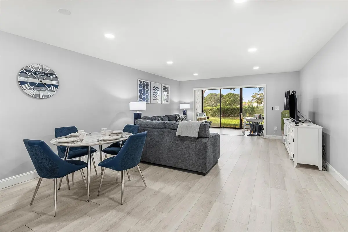 Photo 4 at 9286 Vista Del Lago E, Boca Raton