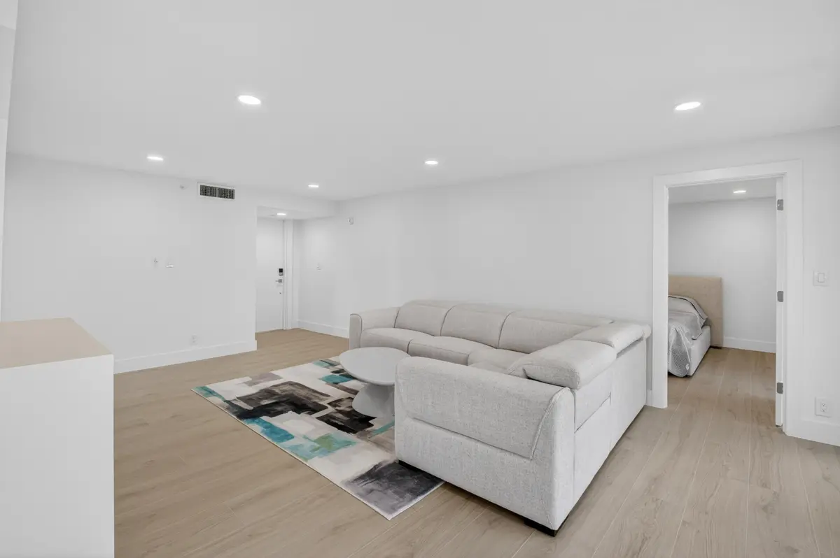 Living Room at 1732 Bridgewood Drive, Boca Raton