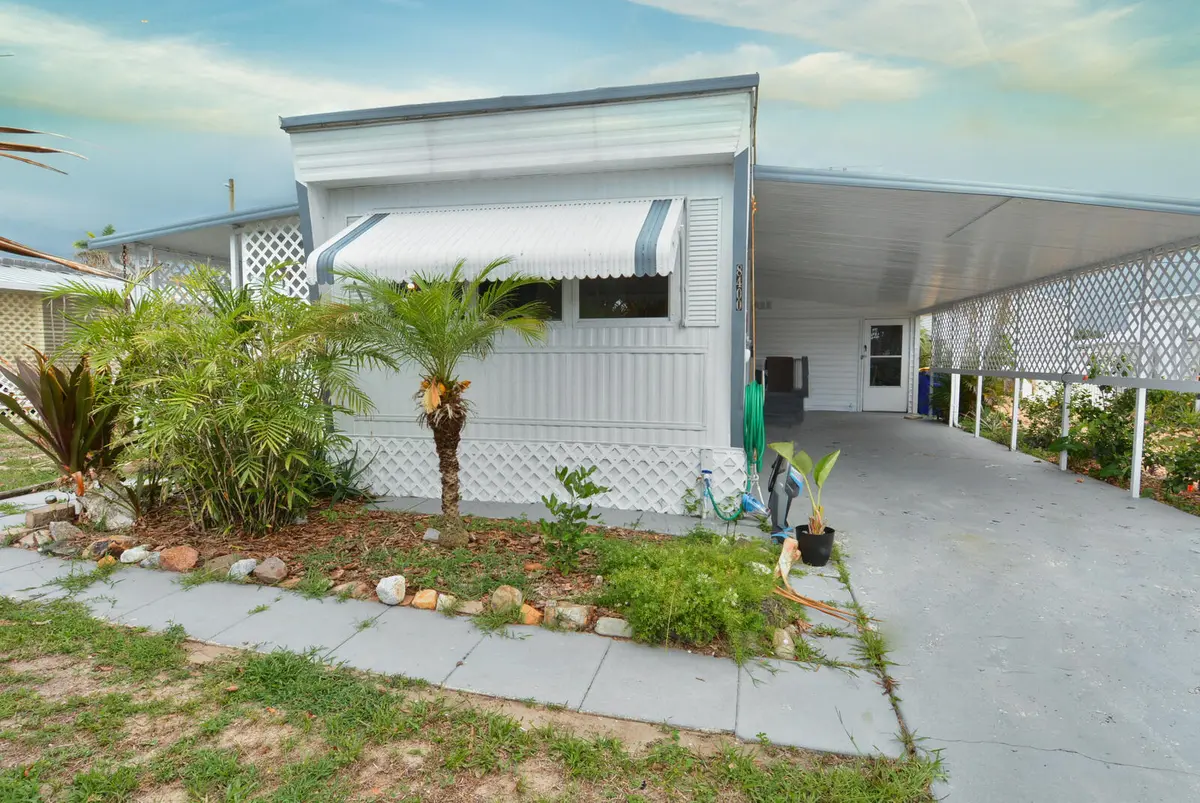 Front 1 at 8400 SE Eagle Avenue, Hobe Sound
