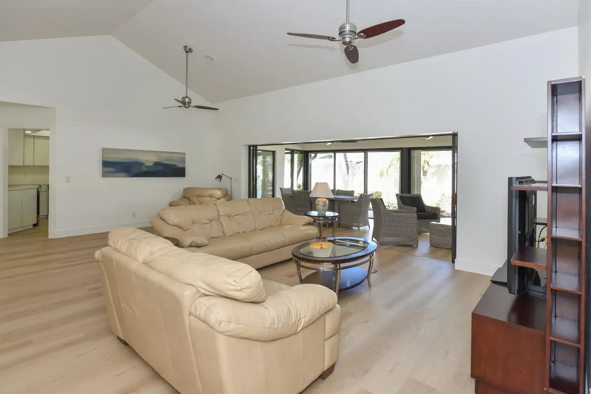 1469 Va Privada Jupiter FL-large-014-001 at 1469 Via Privada, Jupiter