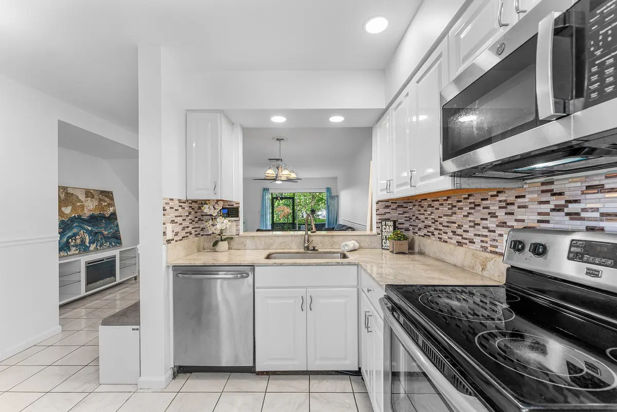 10876 Cypress Glen Drive 10876, Coral Springs, FL – photo 5