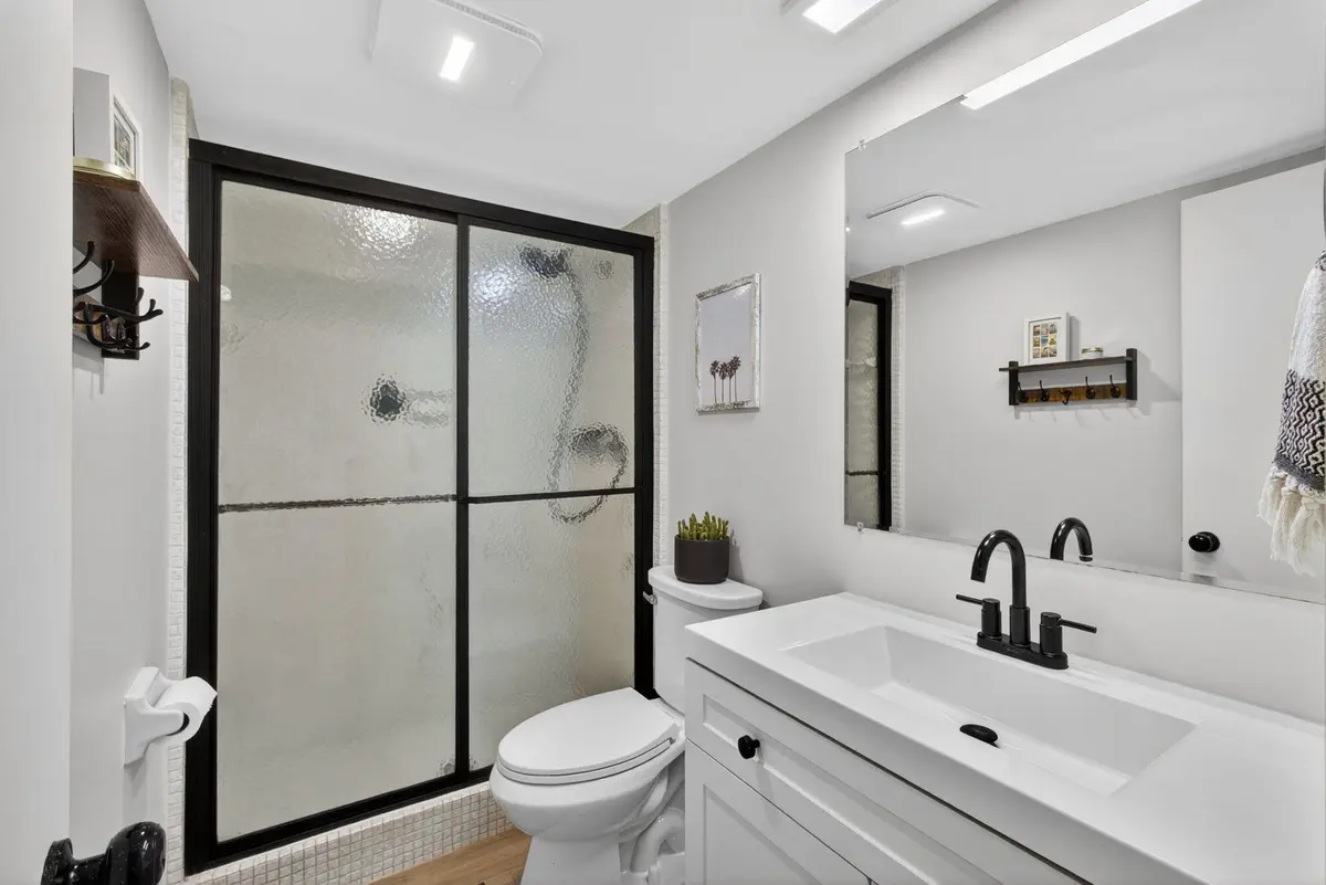 21-web-or-mls-5D1A0343 at 110 Wettaw Lane 202, North Palm Beach