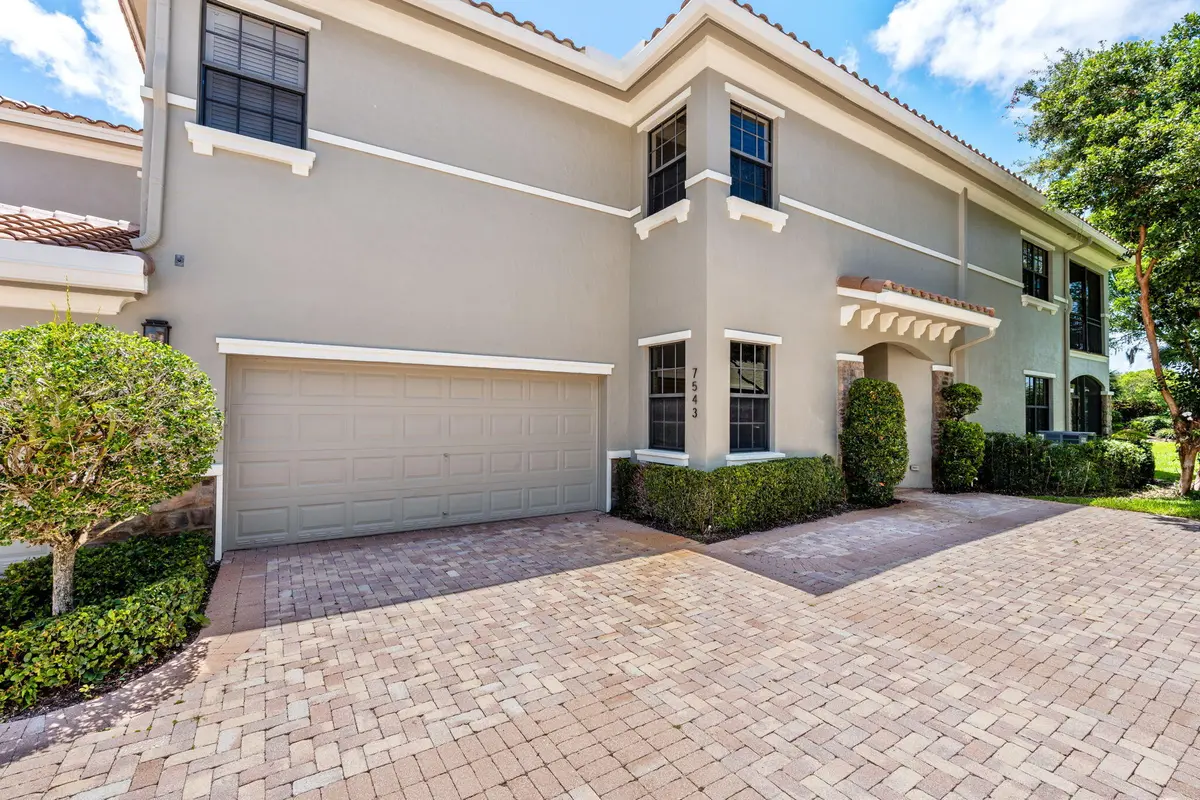 2-web-or-mls-A7406901 at 7543 Old Thyme Court 1c, Parkland