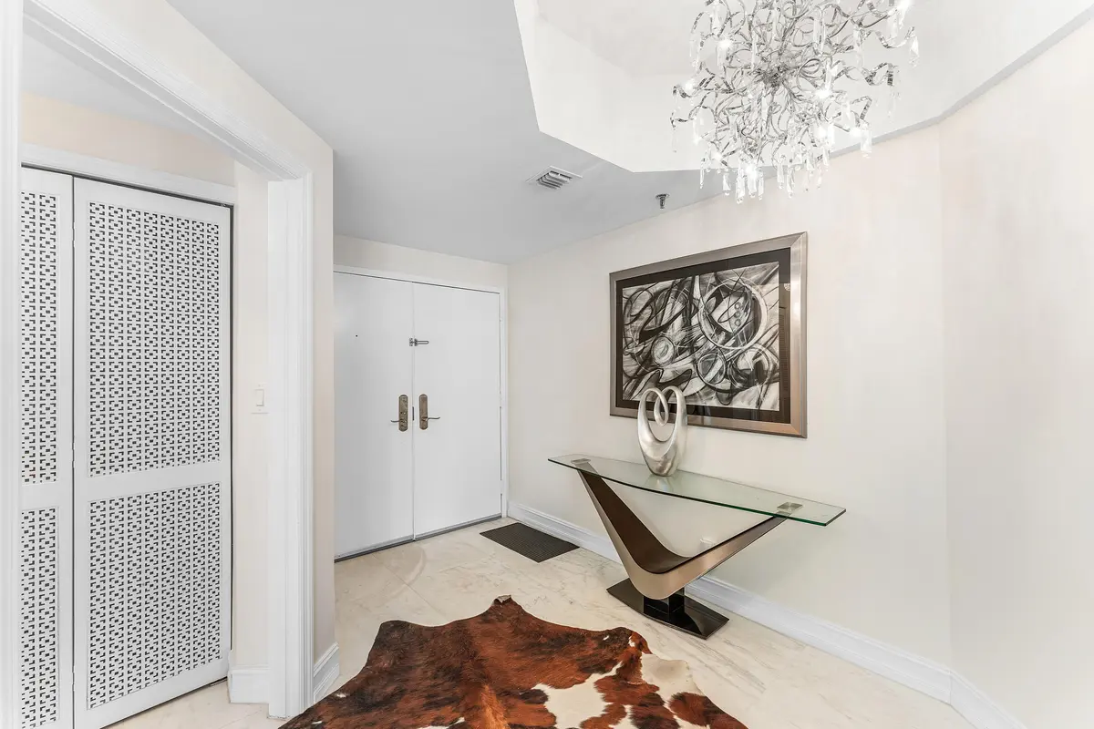 foyer at 3120 S Ocean Boulevard 3-202, Palm Beach