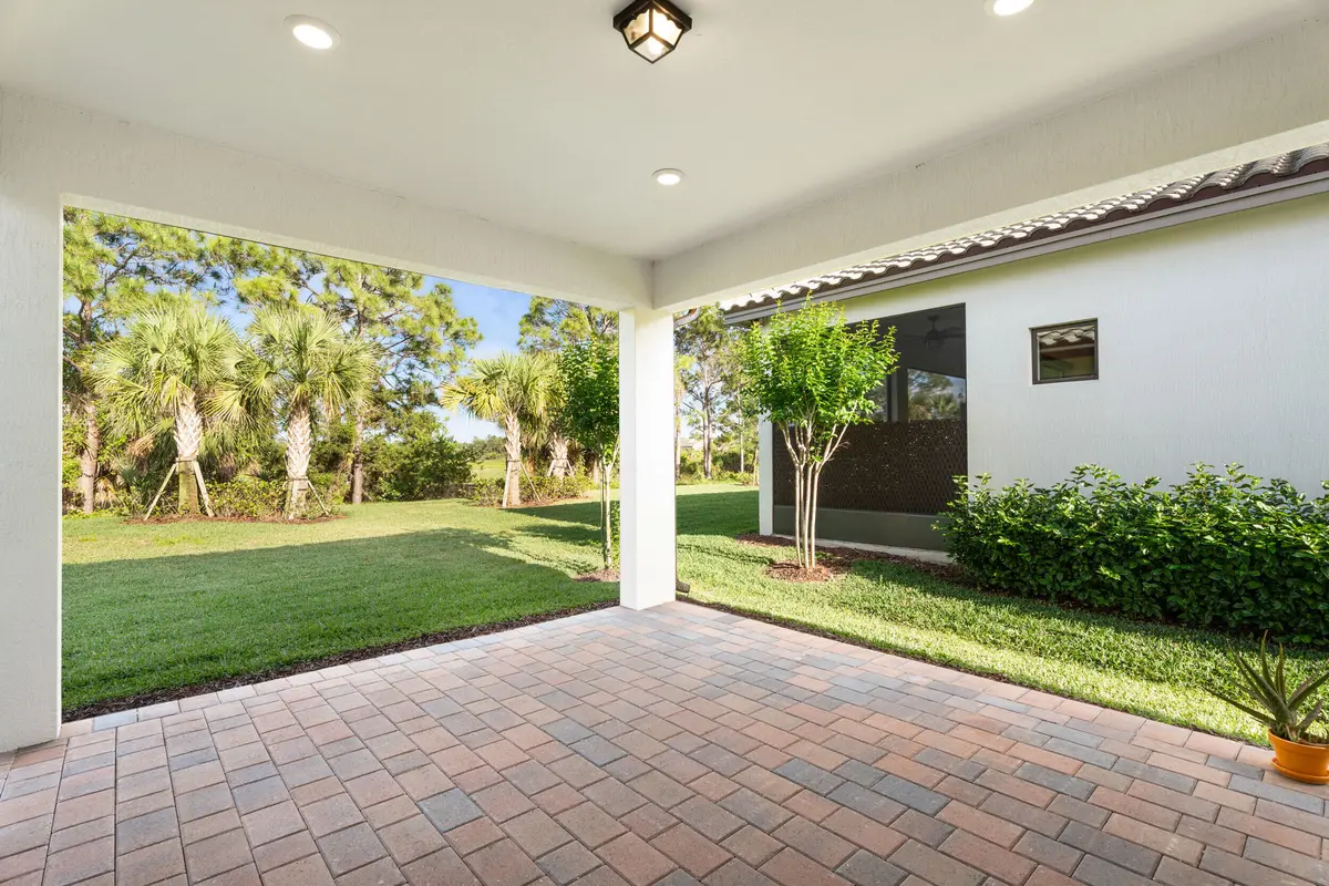 37_smg01332(1) at 373 SE Filoli Drive, Port St. Lucie