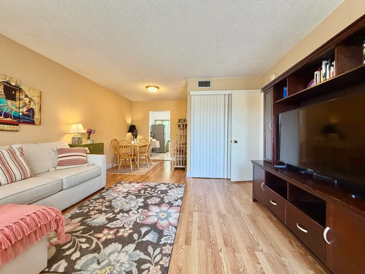 Living Room at 19 Abbey Lane 204, Delray Beach