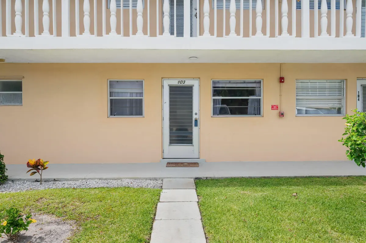 2-web-or-mls-2102 NE 1st Way #103 - 2 at 2102 NE 1st Way 103, Boynton Beach