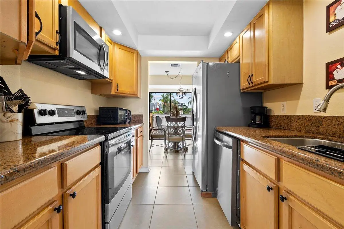 Galley Kitchen at 12710 Peconic Court, Wellington