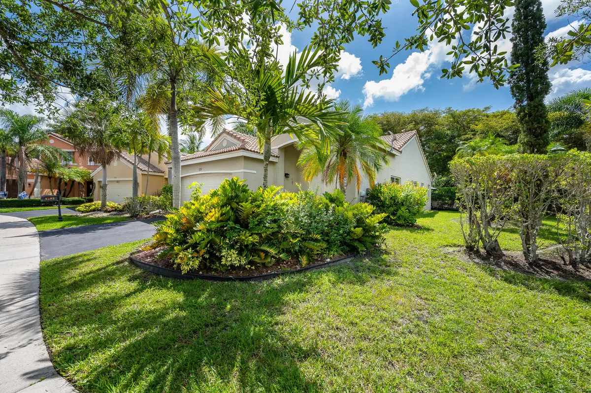 GLS_5636-1 at 1252 Sabal Trail, Weston