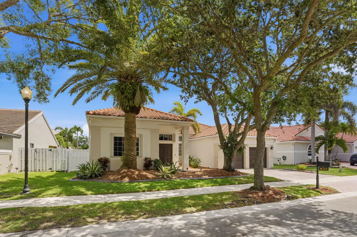 4-web-or-mls-AR Media 4 at 832 Heritage Drive, Weston