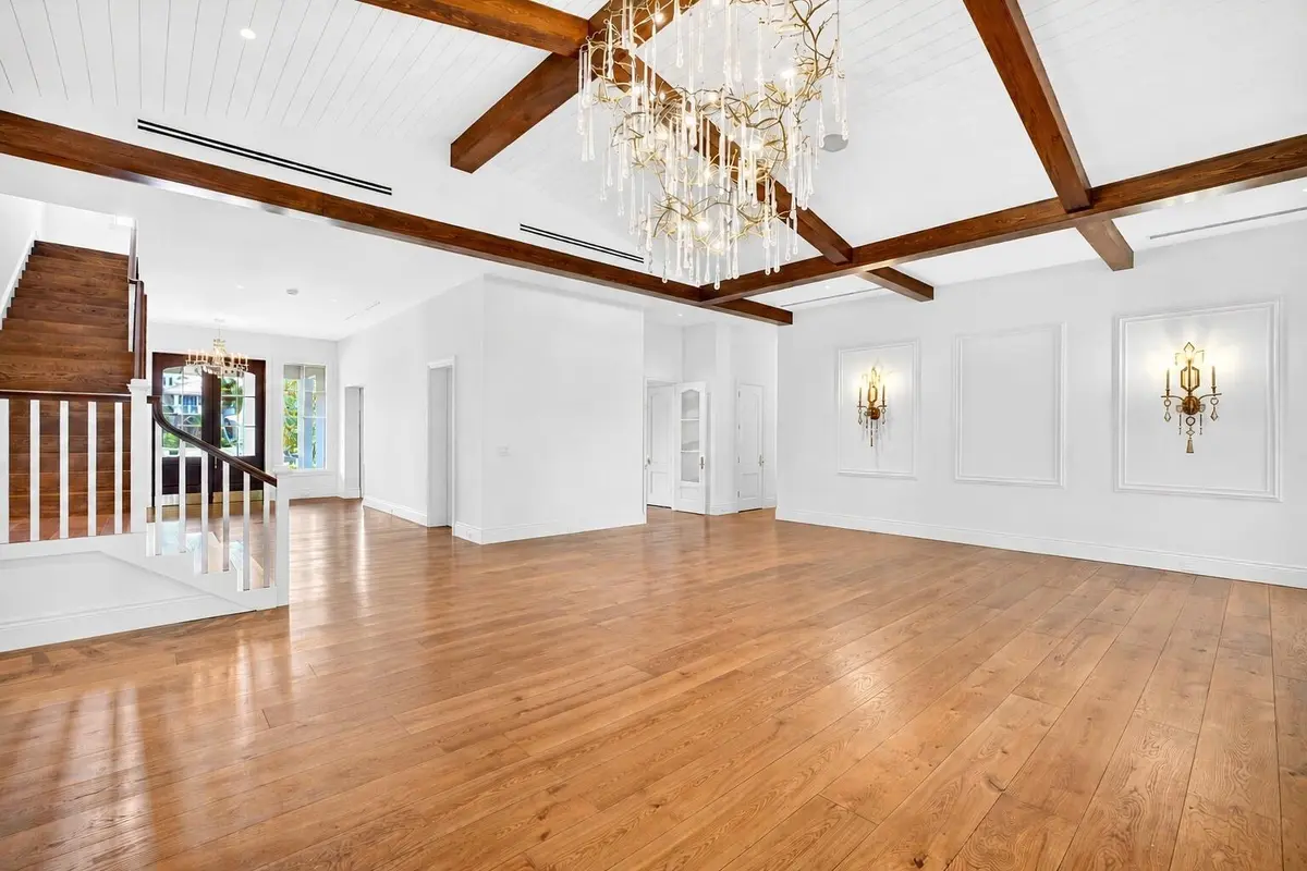 empty_room_high_res at 10250 El Paraiso Place, Delray Beach