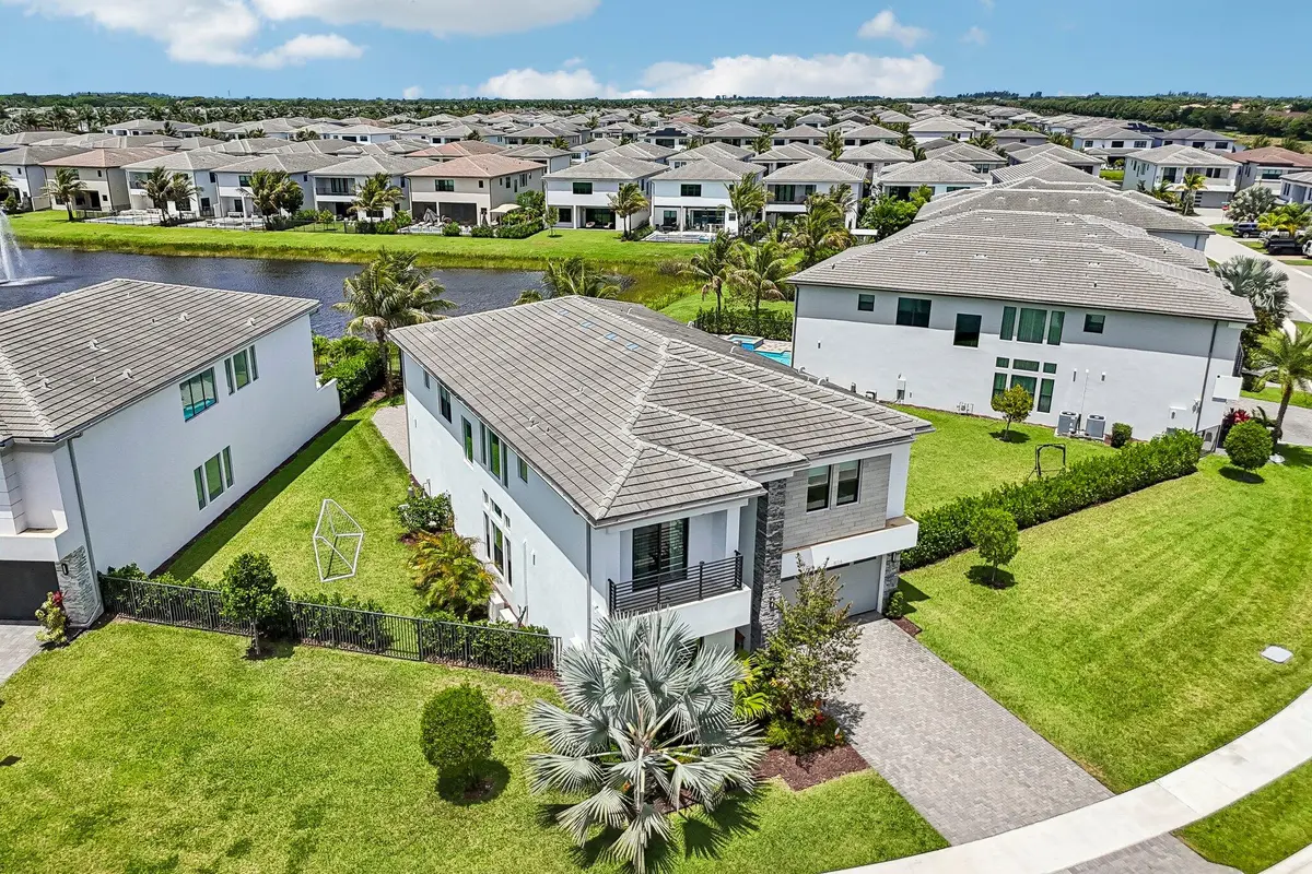 50-web-or-mls-Laurel Falls Dr-S2605-048 at 8116 Laurel Falls Drive, Boca Raton