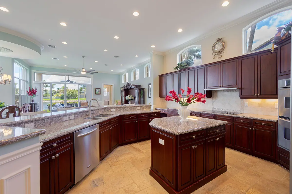 14-web-or-mls-DSC04546 at 2258 Stotesbury Way, Wellington