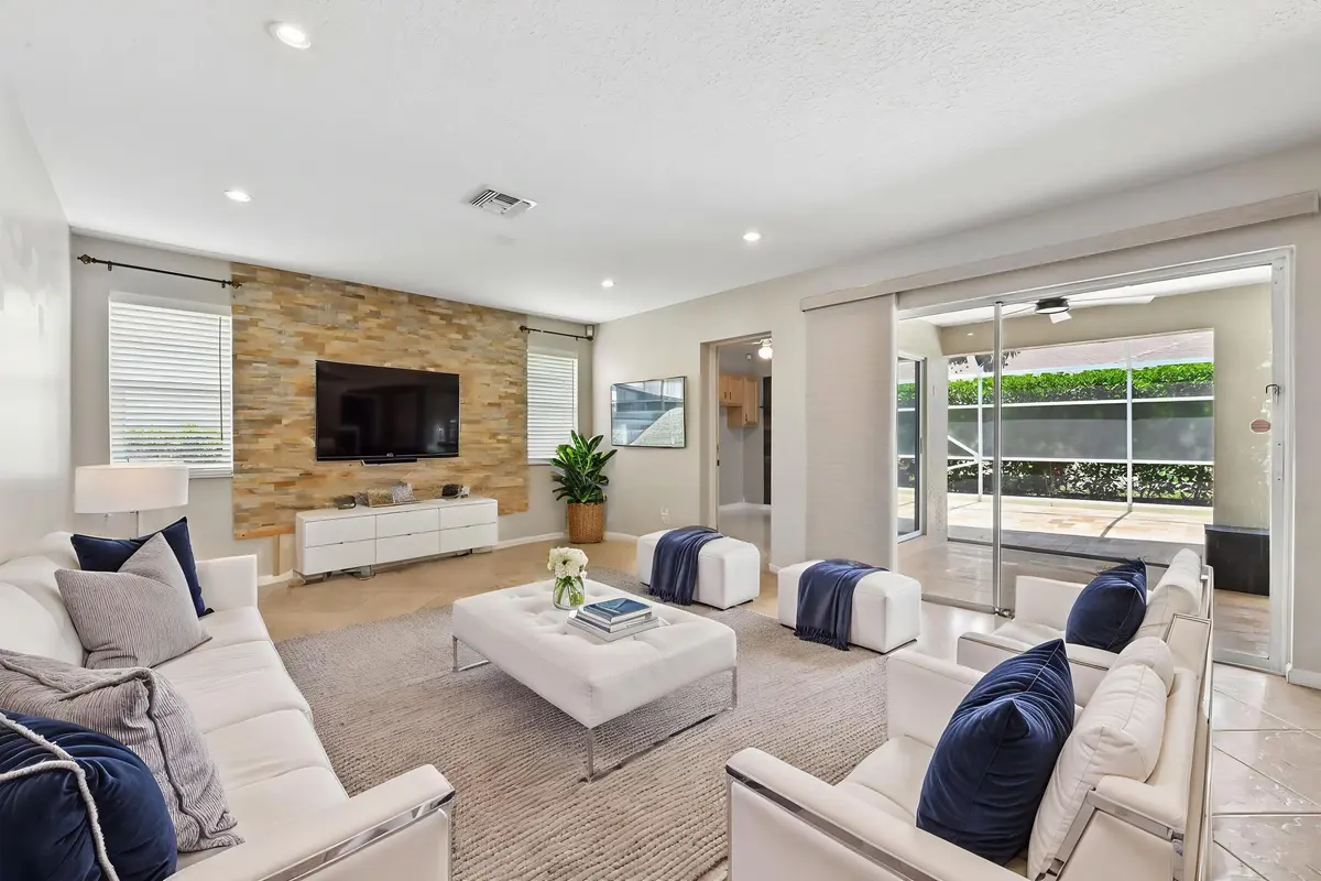 09-Dining-area-02_VS at 1163 Peninsula Way, Greenacres