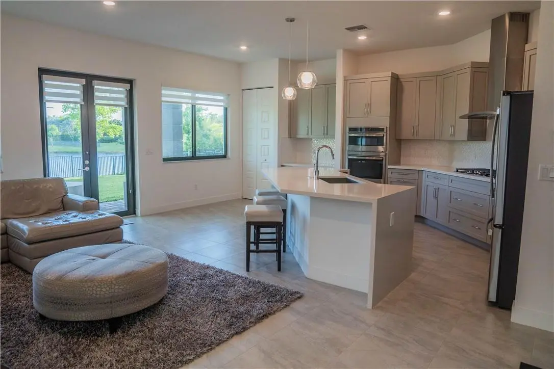 Photo 7 at 10930 Oceano Way, Parkland