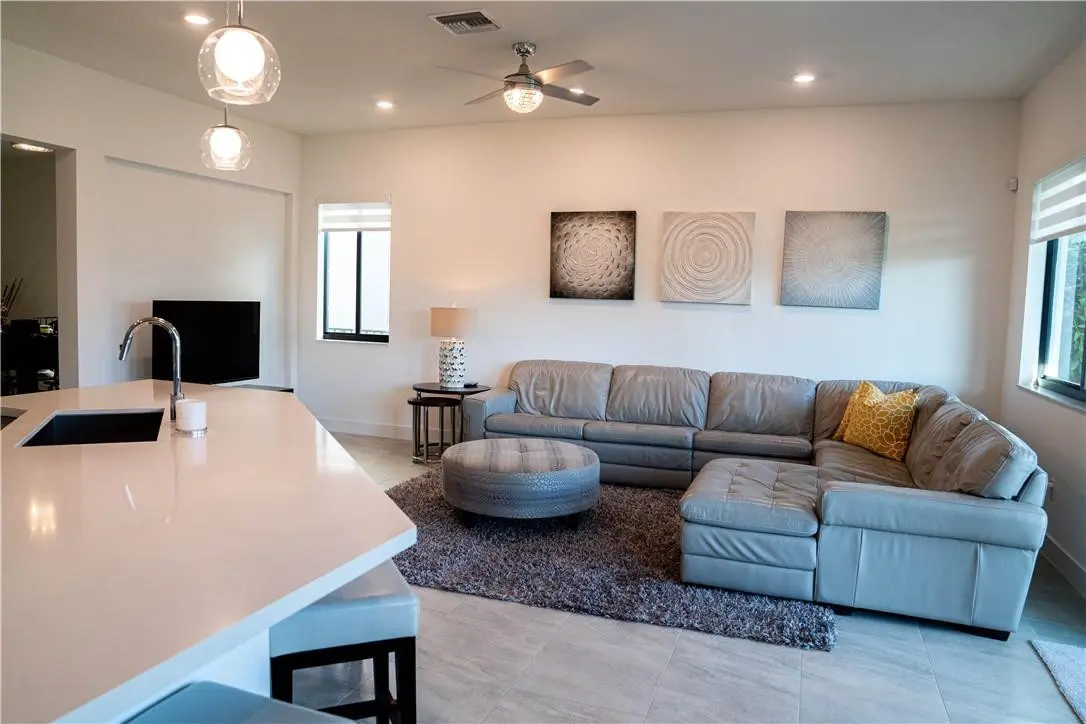 Photo 8 at 10930 Oceano Way, Parkland