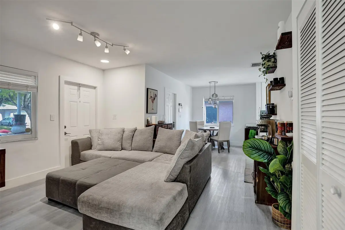 Photo 4 at 1590 NW 7th Lane, Pompano Beach