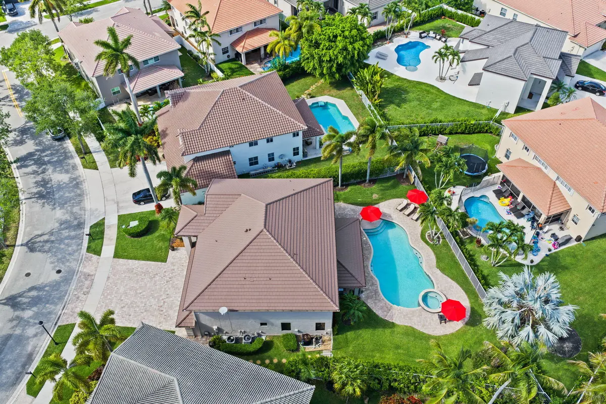 5-web-or-mls-978-greenwood-rd at 978 Greenwood Road, Weston