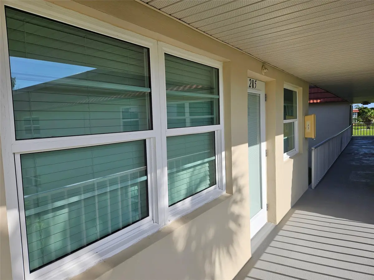 Photo 3 at 44 Woodland Drive 205, Vero Beach