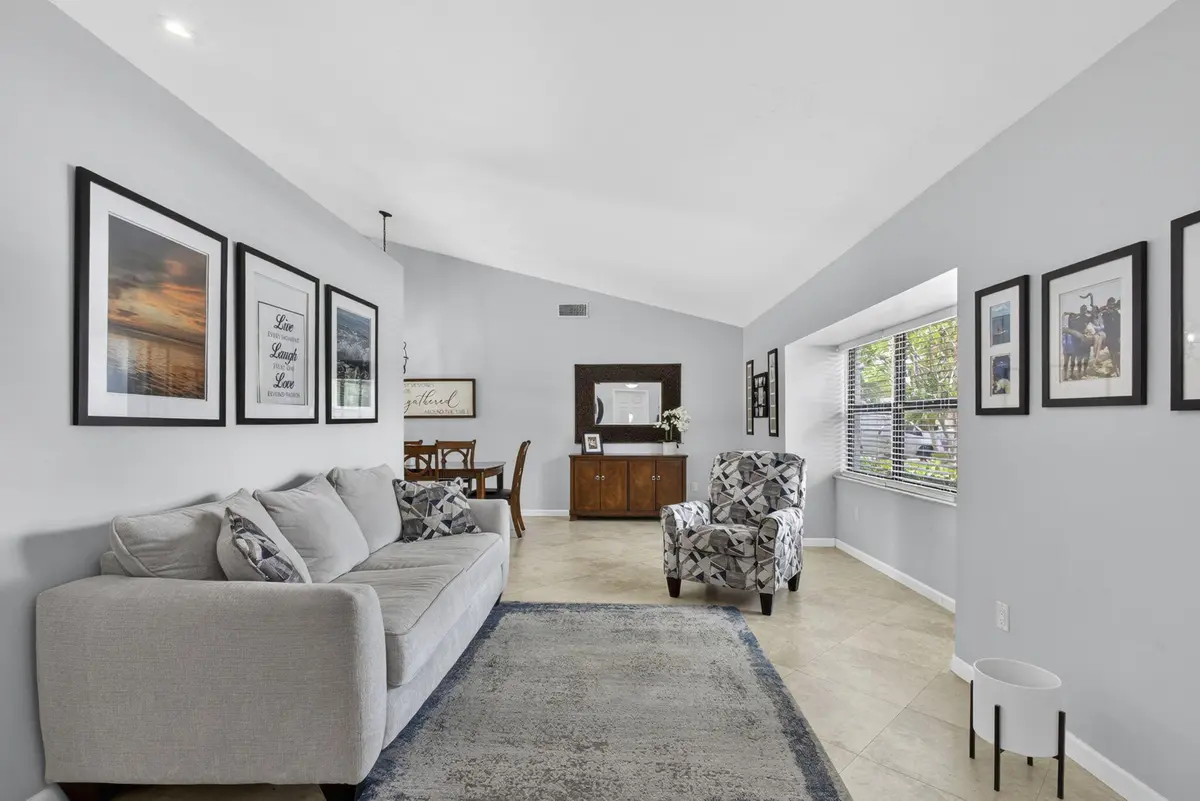 12-web-or-mls-BS1A8307 at 559 Azure Avenue, Wellington
