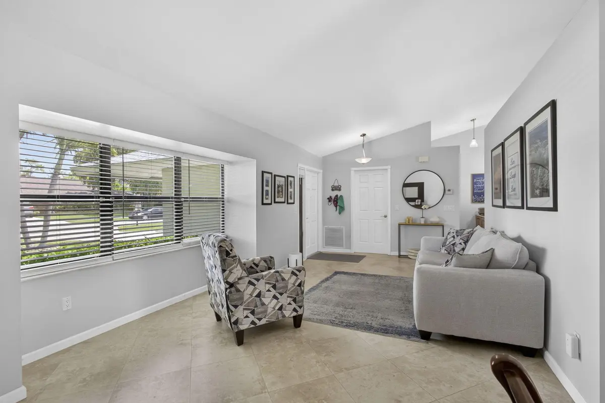 14-web-or-mls-BS1A8318 at 559 Azure Avenue, Wellington