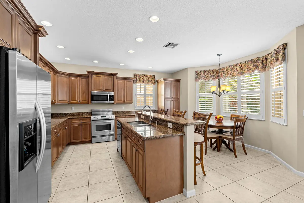 Kitchen at 9147 Dupont Place, Wellington