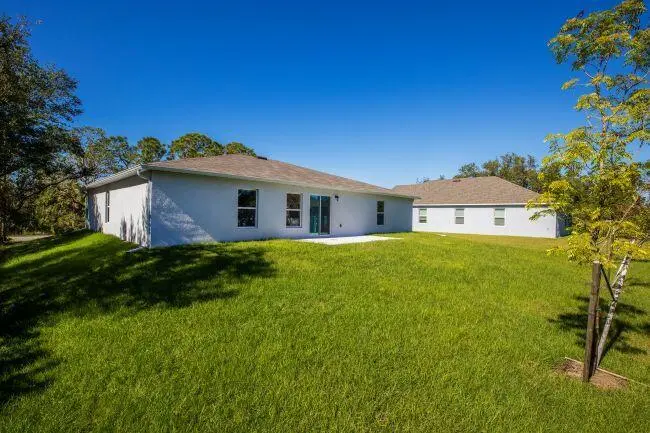 Iris Rear Exterior Model Home at 462 Hazel Street, Sebastian