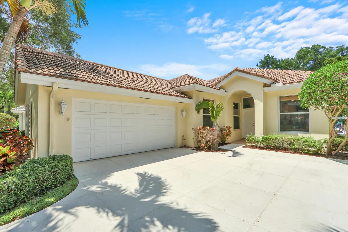 Front at 288 Sussex Circle, Jupiter