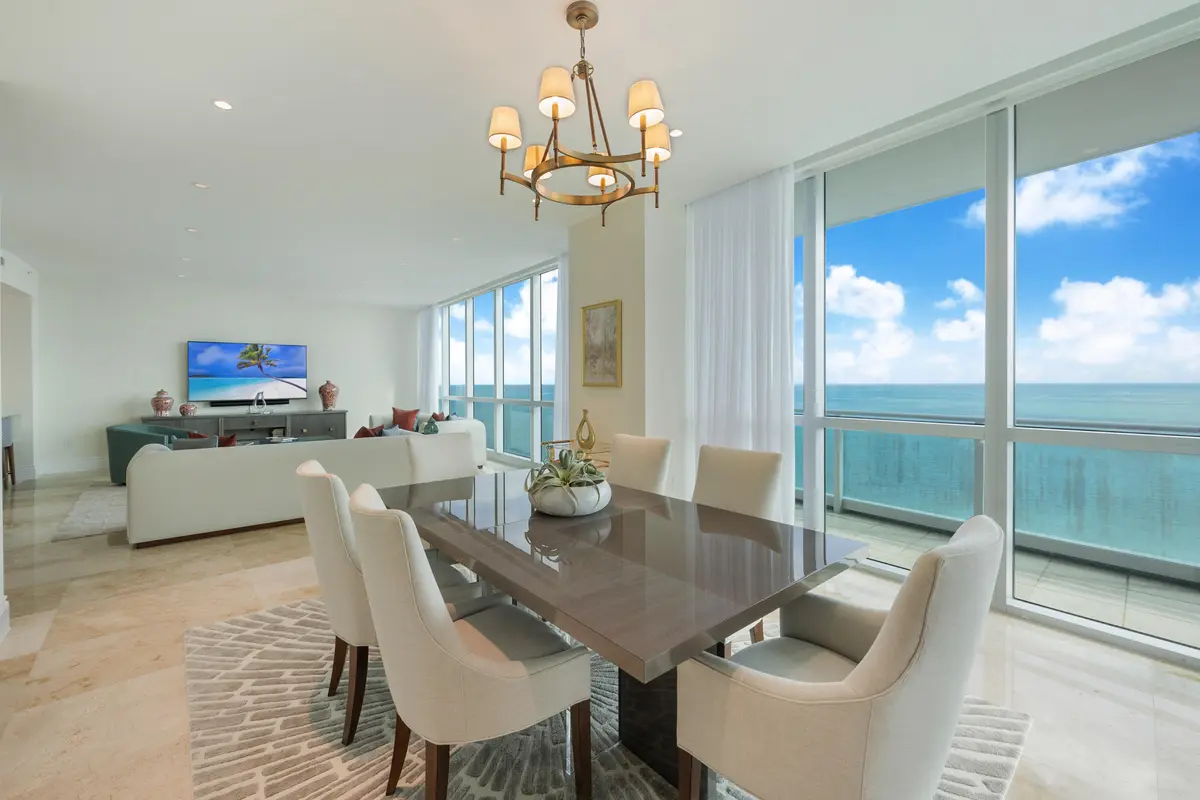 iUSE photography_7K3A9101 at 10295 Collins Avenue 2203, Bal Harbour
