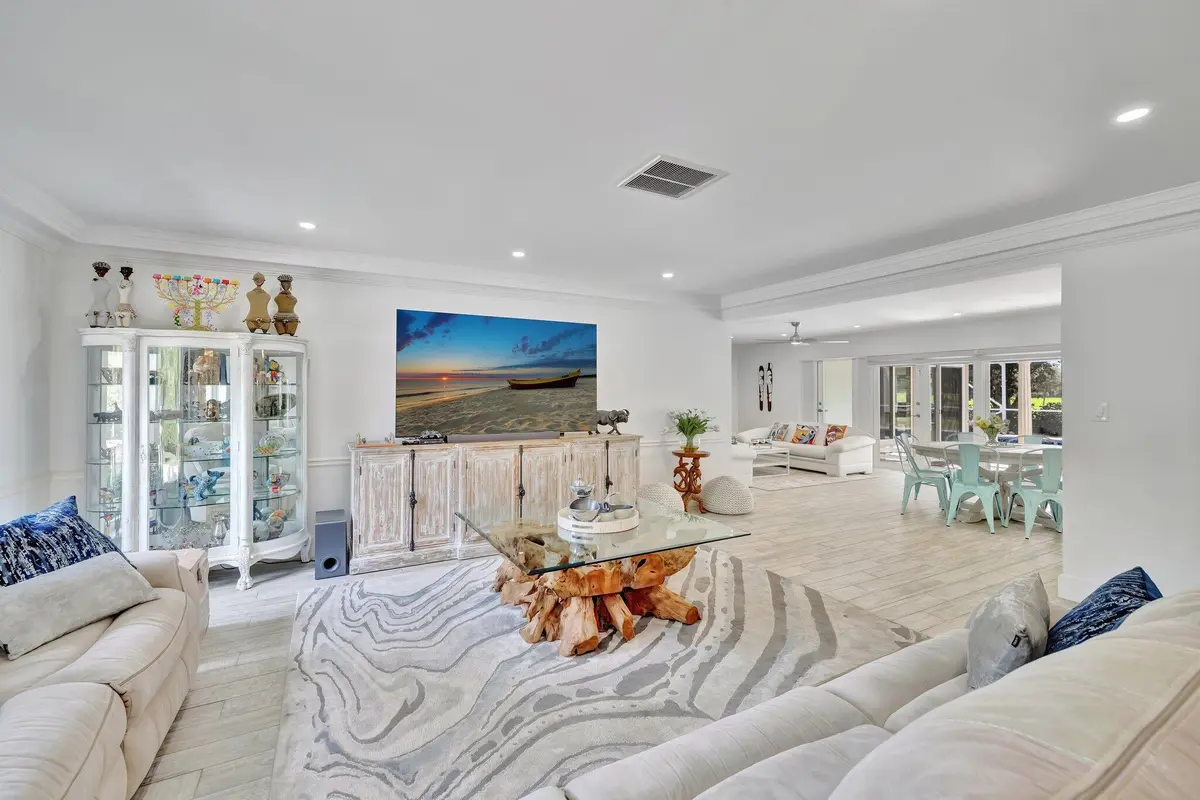 Living Room at 9010 S Lake Dasha Drive, Plantation