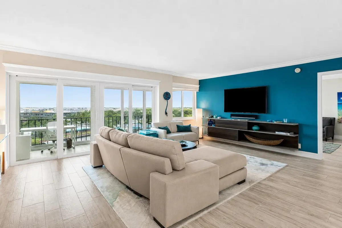 LivingRoom at 86 Macfarlane Drive 8f, Delray Beach