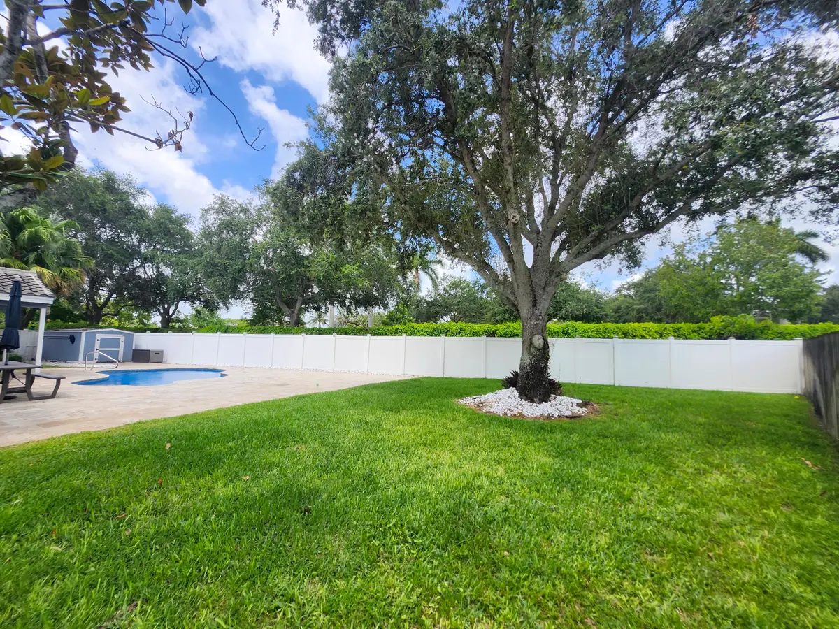1582 NW 135th Avenue, Pembroke Pines, FL – photo 7