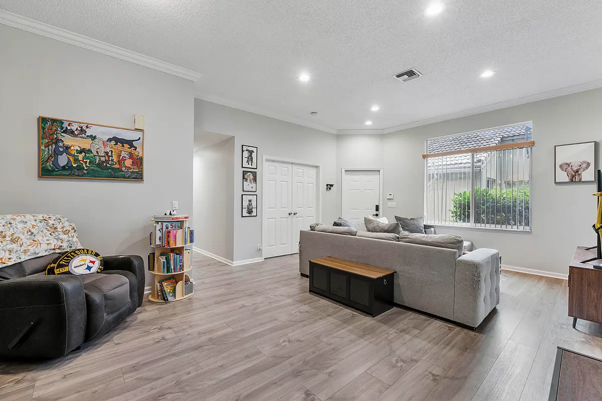 Living area at 5024 Ibis Court, Coconut Creek